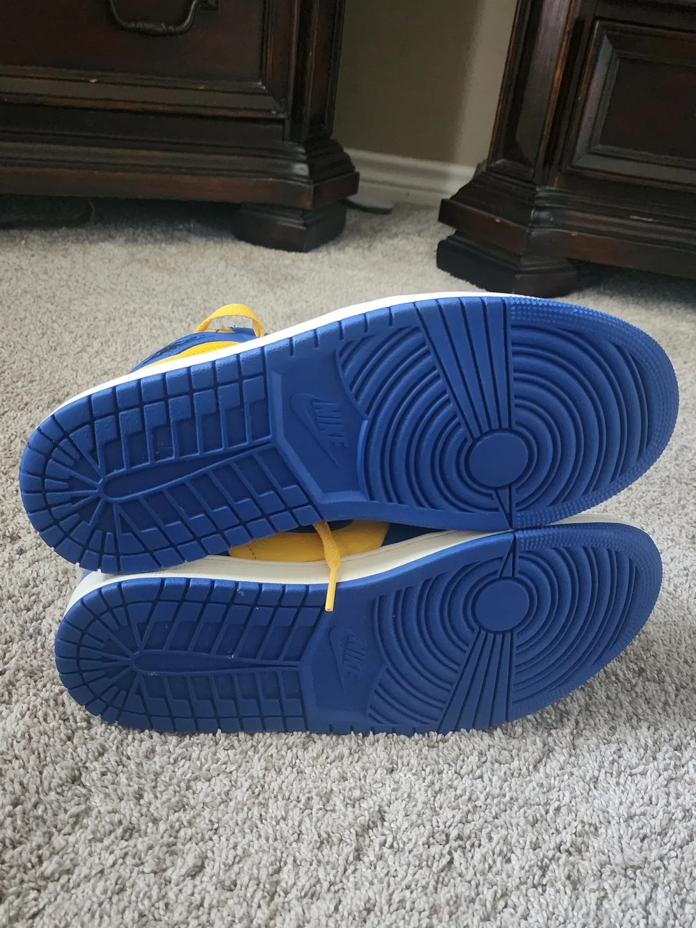 Women’s Air Jordan 1 Retro High OG “Reverse Laney” Size 11W / 9.5M – FD2596-700